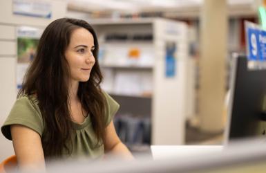 Woman researching about all things needed to come to Australia' Northern Territory